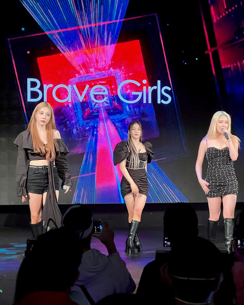 Brave Girls LA US Tour